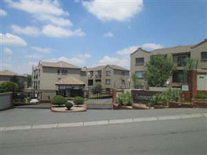 2 Bed Apartment in Bloubosrand