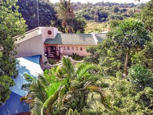 5 Bed House in Parkville