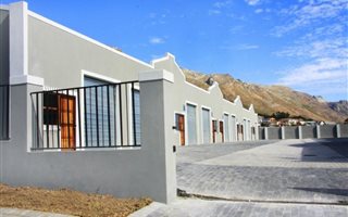 70 m² Commercial space in Somerset West Central