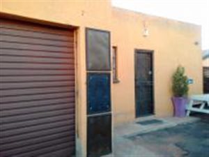 2 Bed House in Tsakane