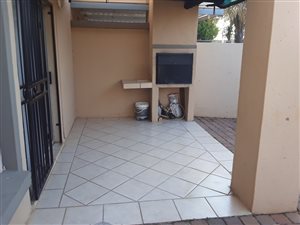 3 Bed Townhouse in Willow Park Manor
