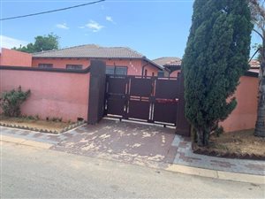 3 Bed House in Cosmo City