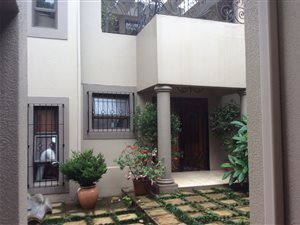 7 Bedroom House in Bedfordview