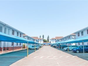 2 Bed Apartment in Meerensee