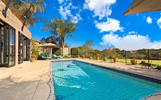 5 Bedroom House in Kyalami AH
