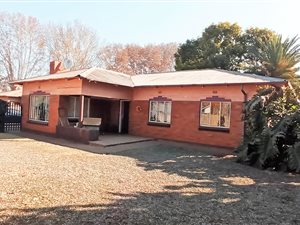 3 Bed House in Vanderbijlpark CE1