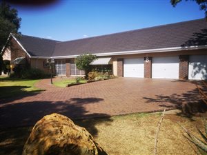 4 Bed House in Sunward Park