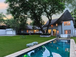 5 Bed House in Duxberry