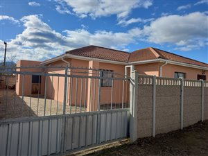 3 Bed House in Pacaltsdorp
