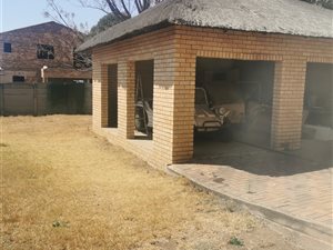 4 Bed House in Mackenzie Park