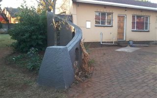 3 Bedroom House in Lambton Gardens