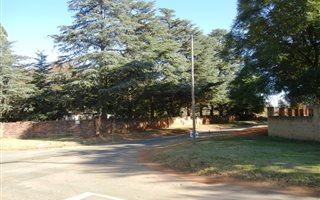 400 m² Commercial space in Fairleads