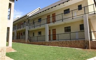 1 Bedroom Townhouse in Doringkruin