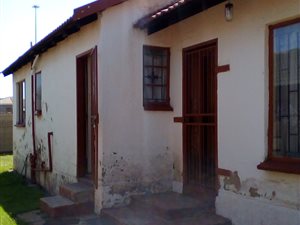 2 Bedroom House in Sebokeng Zone 16
