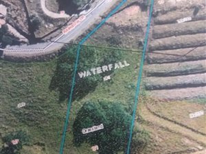 1360 m² Land available in Crestholme