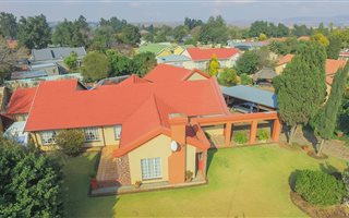 4 Bedroom House in Brackendowns