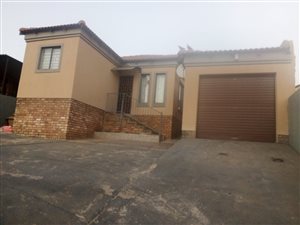 2 Bed House in Mahube Valley