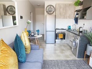 1 Bed Apartment in Die Hoewes