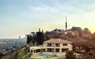 6 Bedroom House in Observatory