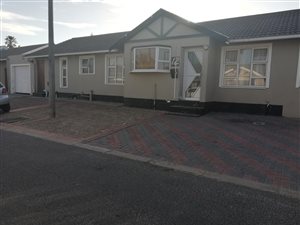 4 Bed House in Blue Downs