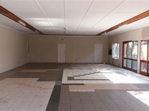 1200 m² Industrial space in Empangeni Rail
