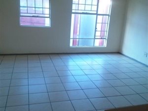 2 Bed Flat in Kempton Park Central