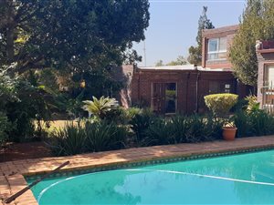 4 Bed House in Weltevreden Park