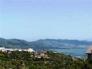 990 m² Land available in Pezula Golf Estate