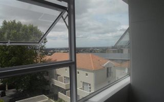 1 Bedroom Apartment in Wynberg
