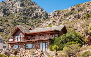 4 Bedroom House in Gordons Bay Central