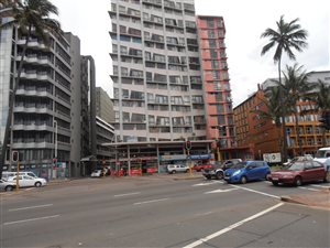 120 m² Commercial space in Esplanade