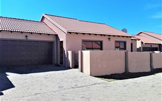 3 Bedroom Townhouse in Flimieda