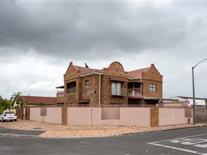 5 Bed House in Crawford