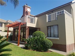 4 Bed Cluster in Woodlands Estate