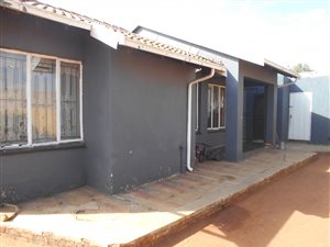 3 Bed House in Tembisa