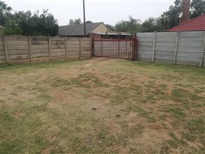 750 m² Land available in Wilkeville