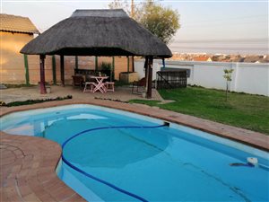1 Bed Apartment in The Reeds