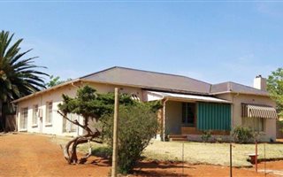 3 Bedroom House in Petrusburg