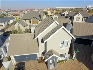 4 Bed House in Candlewoods Estate