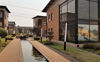 Commercial space in Paulshof