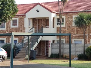 2 Bed Apartment in Wilgeheuwel