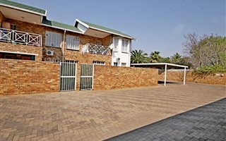 2 Bedroom Townhouse in Brackenhurst