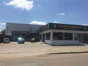 1941 m² Commercial space in Brits Central