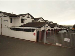2 Bed Townhouse in Montclair
