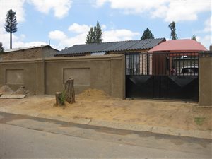 2 Bed House in Emdeni