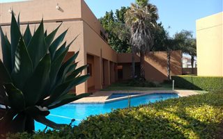1 Bedroom Apartment in Waterkloof Glen