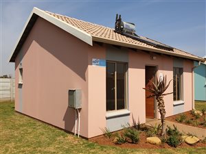 2 Bed House in Protea Glen