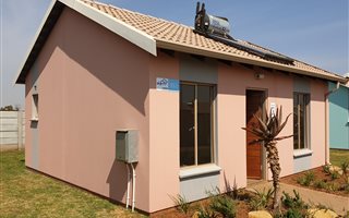2 Bedroom House in Protea Glen
