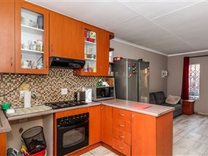 3 Bed Townhouse in Illiondale