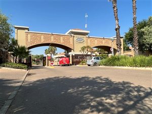 878 m² Land available in Silverwoods Country Estate